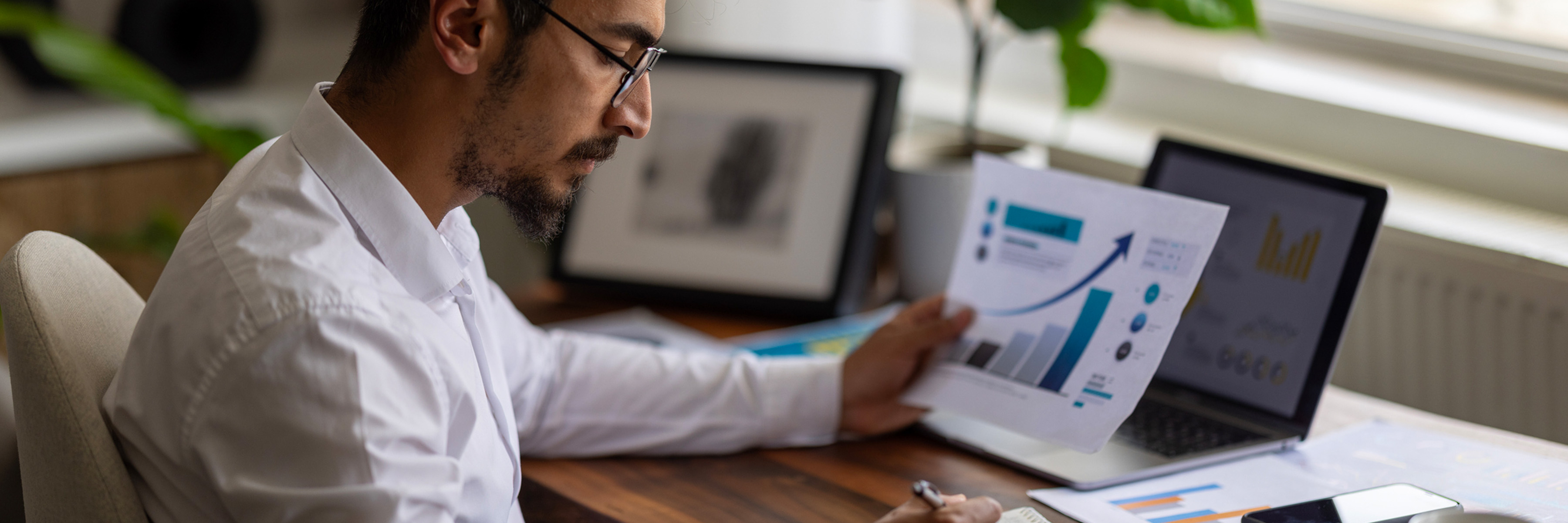 Cash Flow vs. Profit: Why Your Business Can Be Thriving and Still Broke